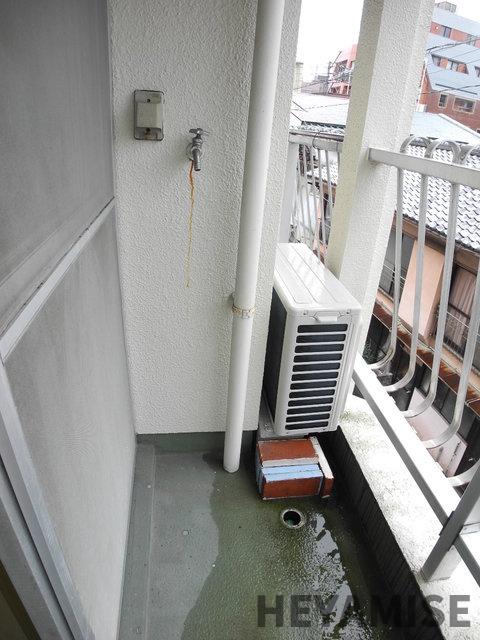 バルコニー　洗濯機置き場 ※類似間取りの別のお部屋の画像です※現況を優先