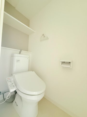 トイレ　同シリーズ物件のモデルルームになります※現況優先
