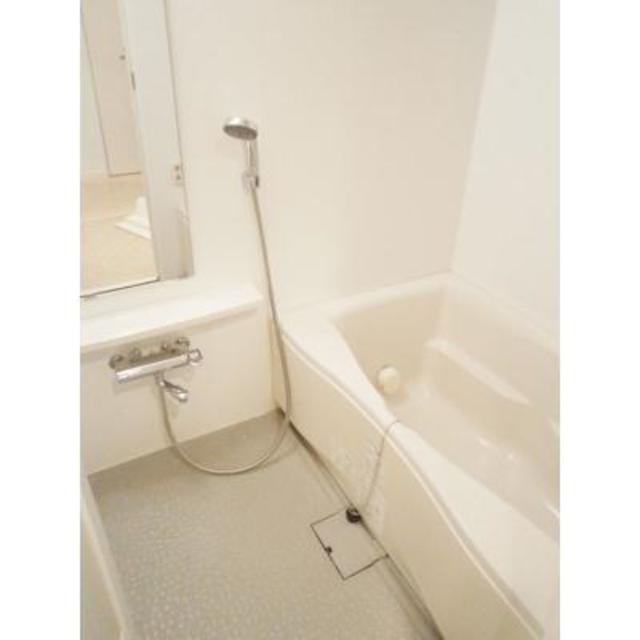 バス・シャワールーム　※写真は同タイプ住戸です。