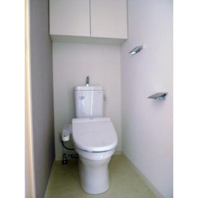 トイレ　※写真は同タイプ住戸です。