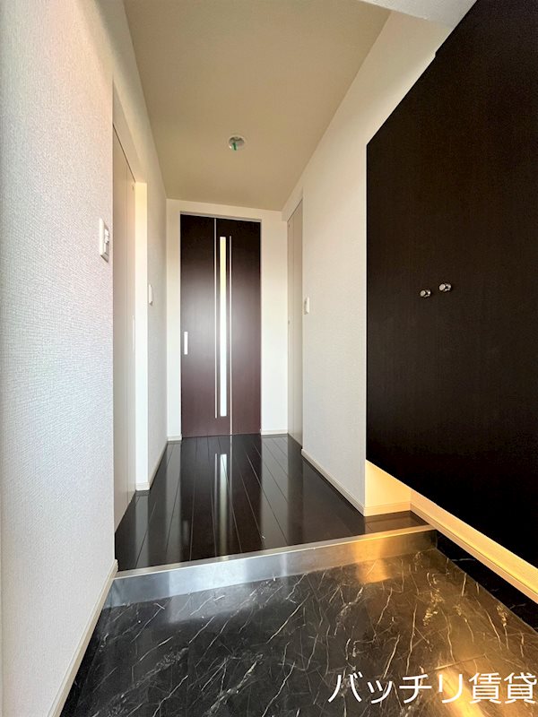 玄関　※同型タイプ写真の為、現状優先。初期費用分割可能