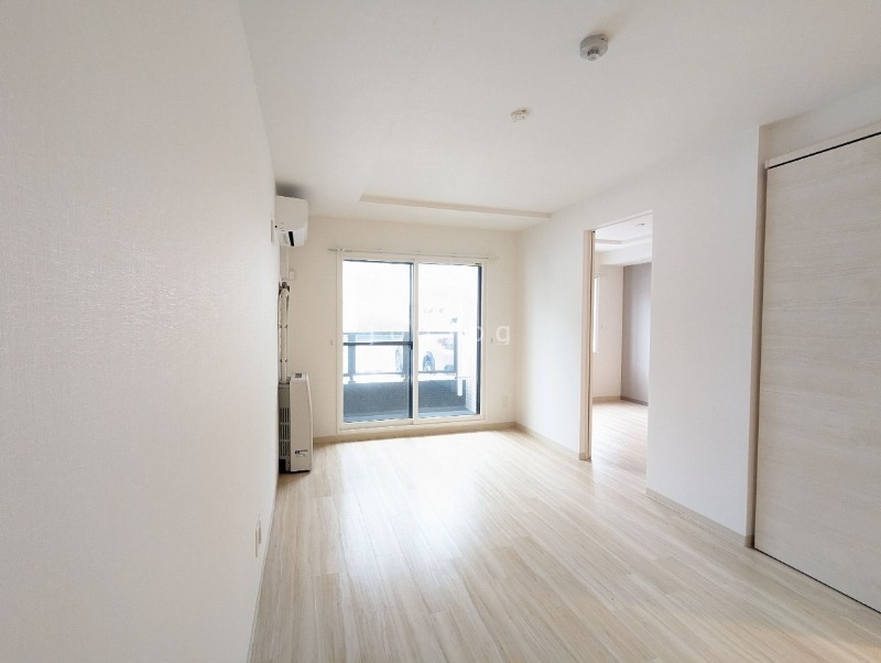 居室・リビング　同号室タイプ写真