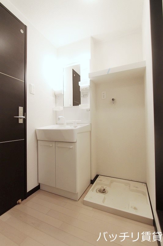 洗面設備　別号室の写真となります　現状優先