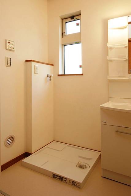 その他部屋・スペース　洗濯機置場