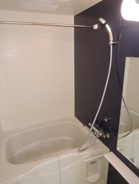 バス・シャワールーム　浴室