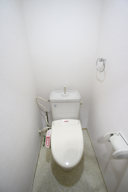 トイレ　※別室のお写真を参考にしております