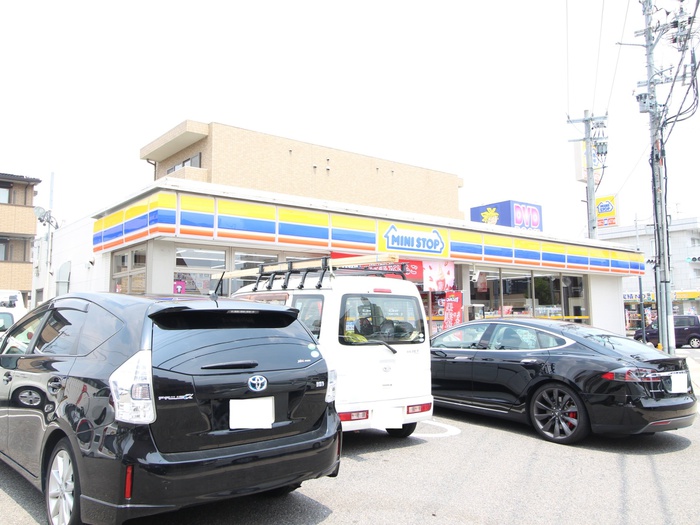 コンビニ　ミニストップ天白半ノ木店（コンビニ）まで450m