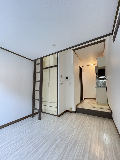 居室・リビング　別室参考写真