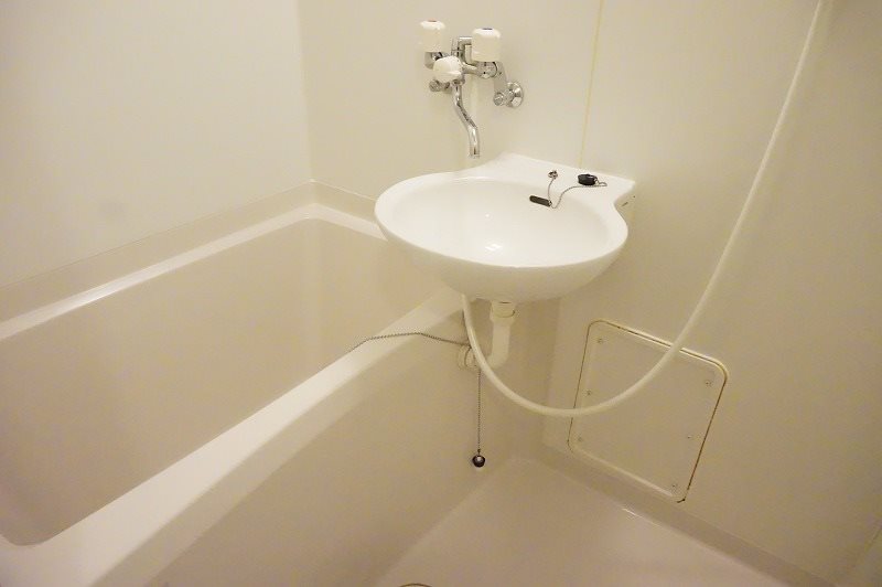 バス・シャワールーム　別号室イメージ