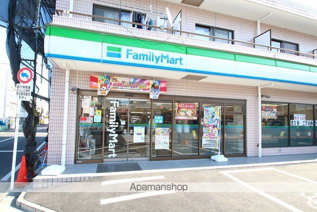 コンビニ　ファミリーマート杉並桃井西店（コンビニ）まで312m