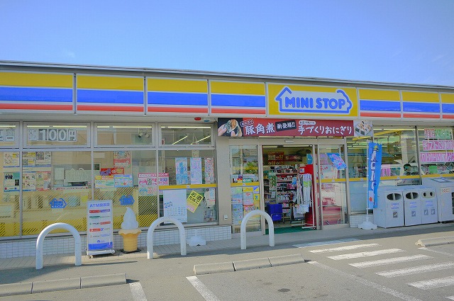 コンビニ　ミニストップ 石神井町5丁目店（コンビニ）まで483m