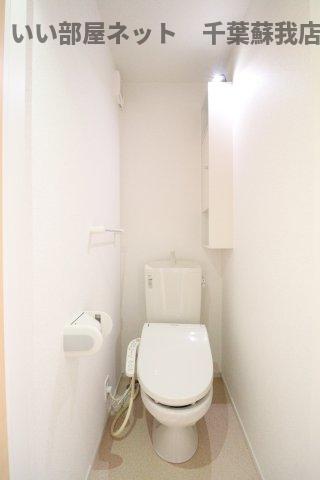 トイレ　清潔感のあるトイレです