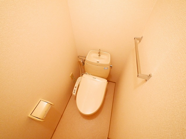 トイレ　ゆったりとした空間のトイレです