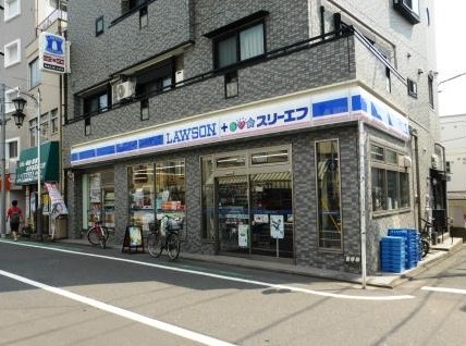 コンビニ　ローソン世田谷三宿一丁目店（コンビニ）まで180m