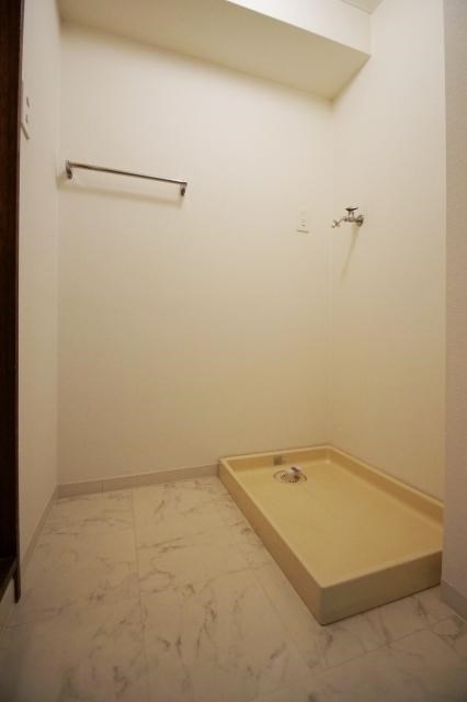 洗面設備　※別号室の参考写真です。