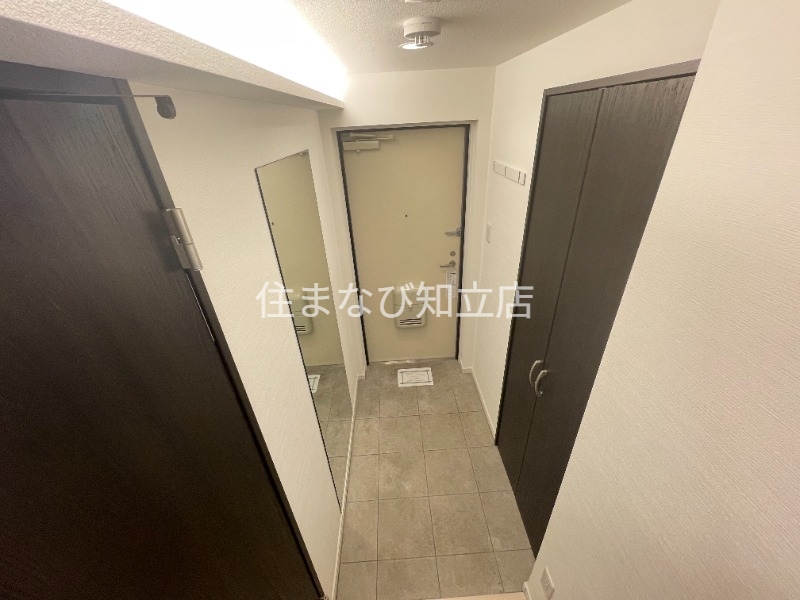 玄関　同型別部屋写真