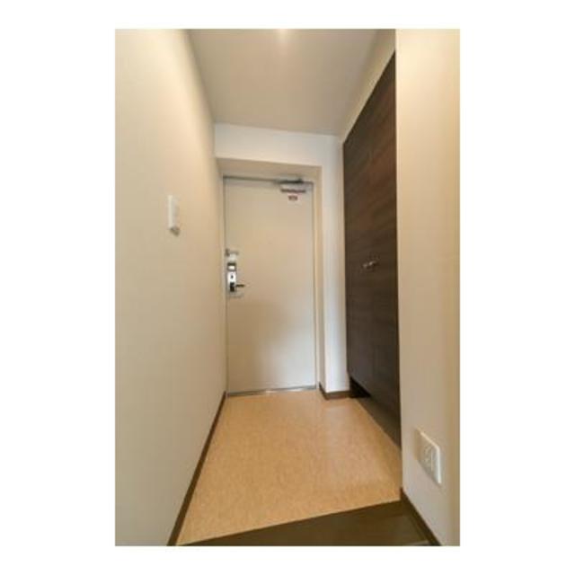 玄関　※写真は同タイプ住戸です。