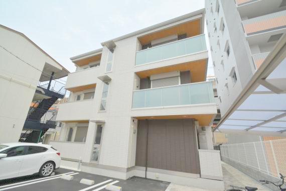 建物外観　綺麗な外観の素敵なお部屋があなたを待っています。