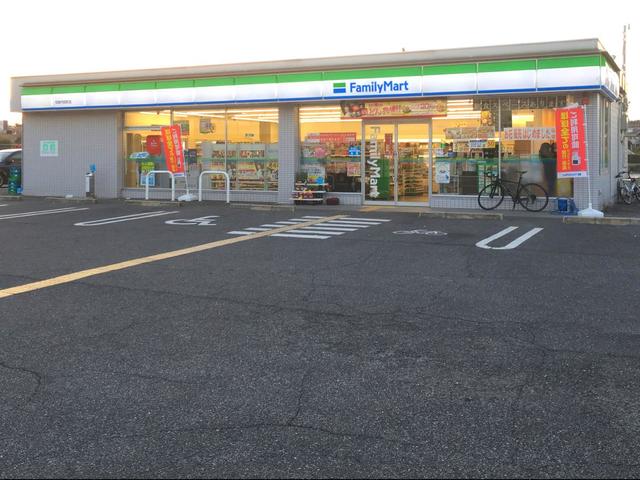 コンビニ　ファミリーマート和泉内田町店（コンビニ）まで452m