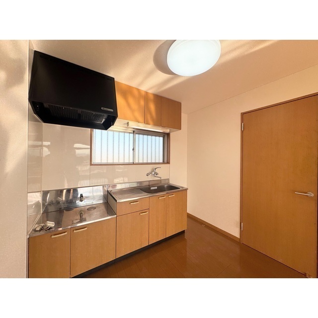 キッチン　同タイプのお部屋の写真です