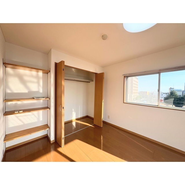 収納　同タイプのお部屋の写真です