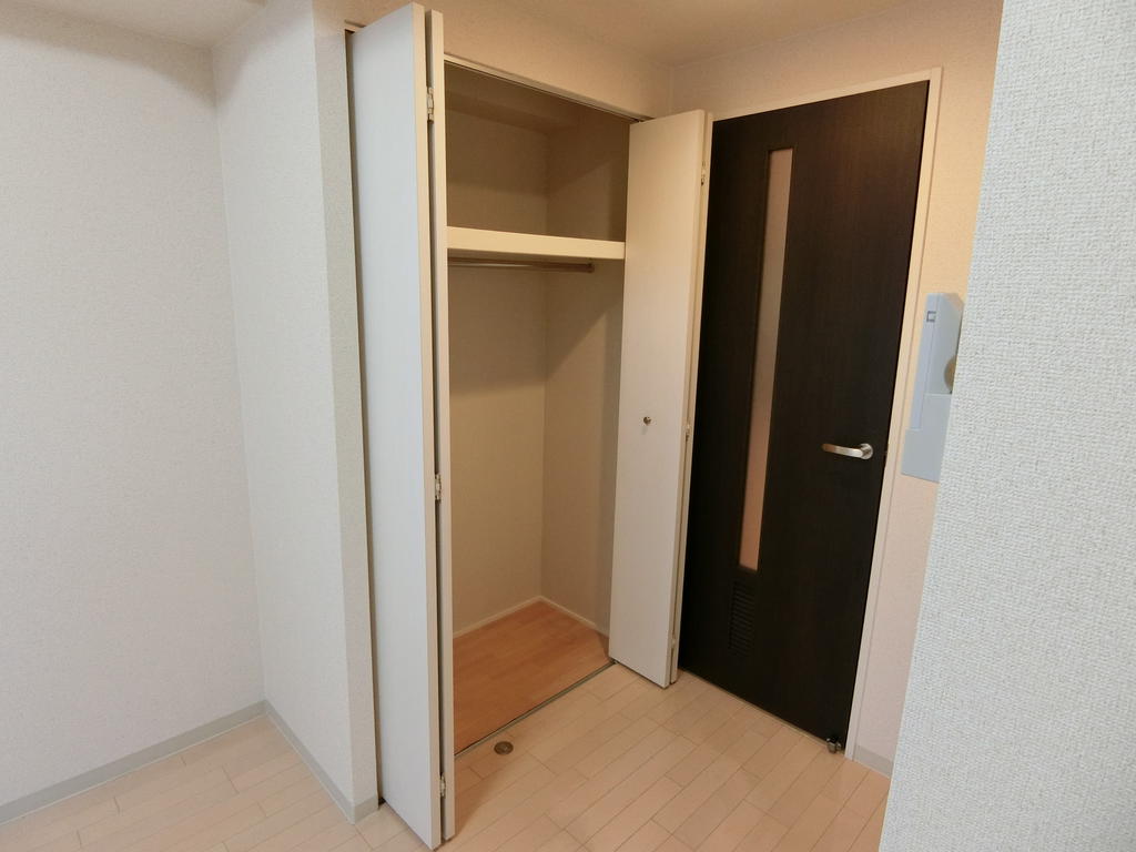 収納　洋室クローゼット