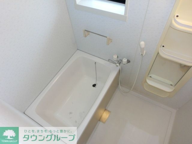 バス・シャワールーム　浴室窓有り