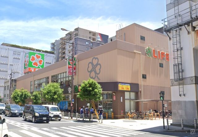 スーパー　ライフ阿波座駅前店（スーパー）まで480m