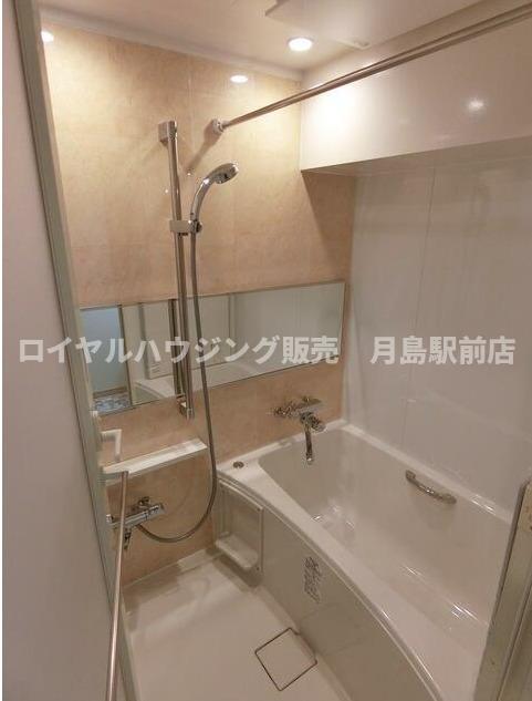 バス・シャワールーム　同間取参考写真