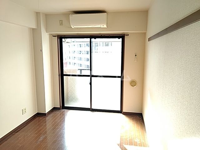 ハイツ井上IIの居間写真