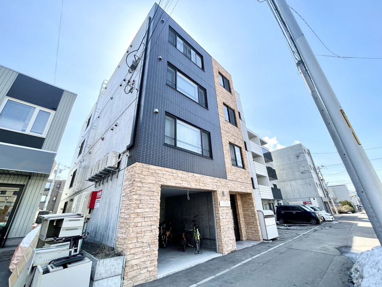 建物外観　【アレイズ元町♪】