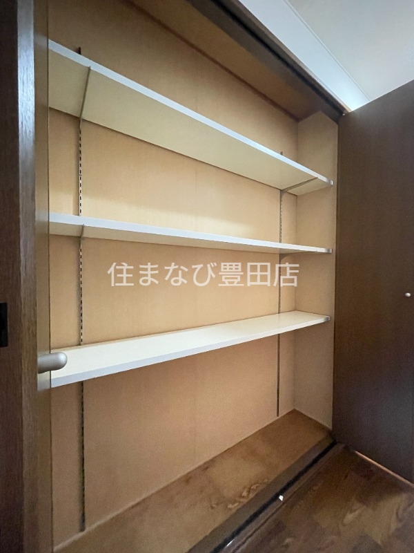 名鉄名古屋本線 富士松駅 バス乗車時間：14分 最寄りバス停で下車 徒歩4分 2階建 築25年の内装写真