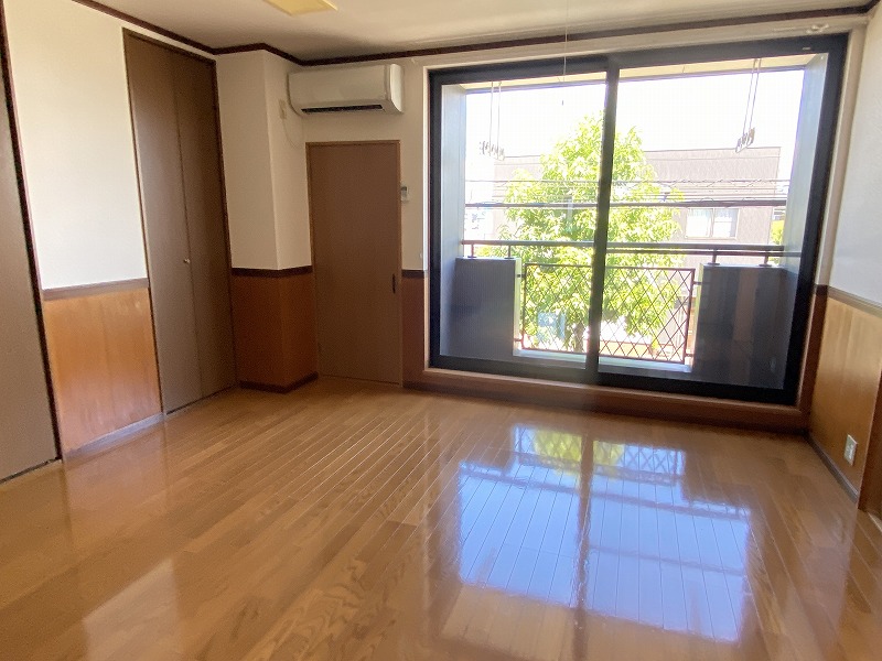 居室・リビング　洋間