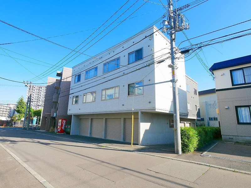 建物外観　東西線「ひばりヶ丘」駅より徒歩４分の好立地物件です♪