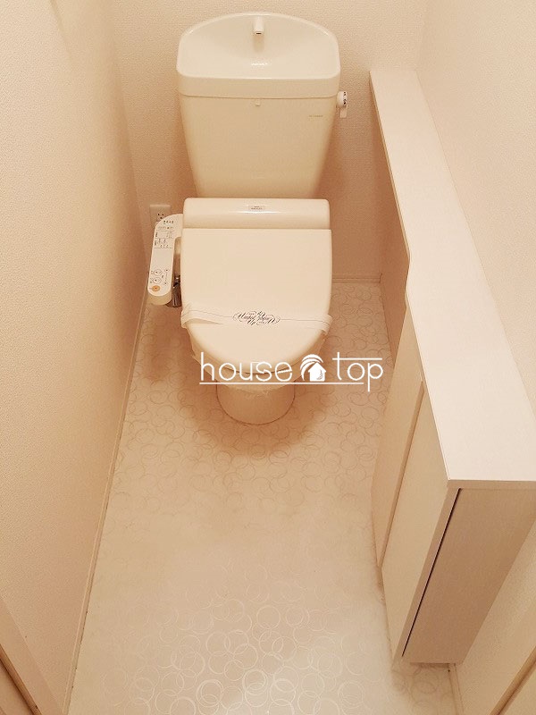 トイレ　ウォシュレット完備