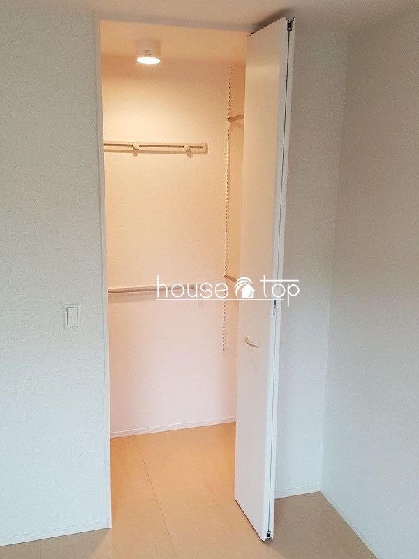 収納　ウォークインクローゼット完備