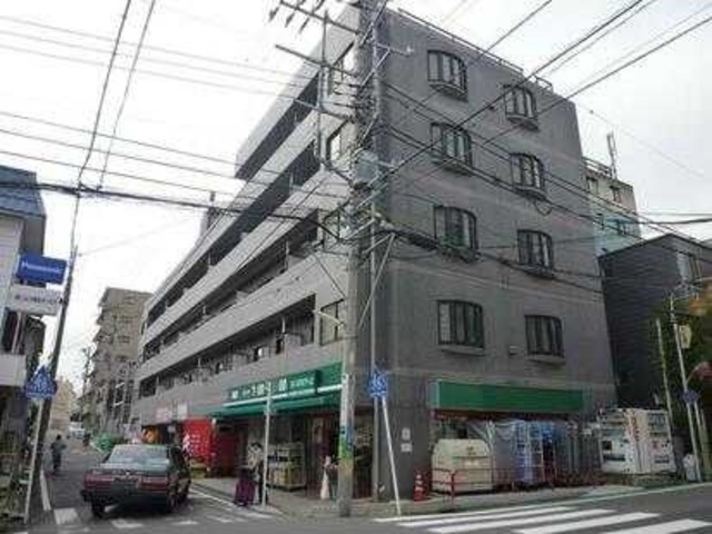横浜市神奈川区三ツ沢中町のマンションの建物外観