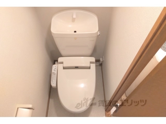 【生駒市中菜畑のアパートのトイレ】