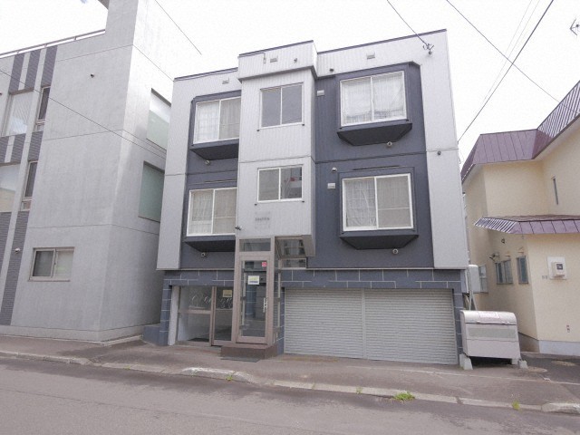 北海道札幌市東区北三十三条東１６（アパート）の賃貸物件の外観