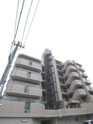 名古屋市熱田区玉の井町のマンションの建物外観