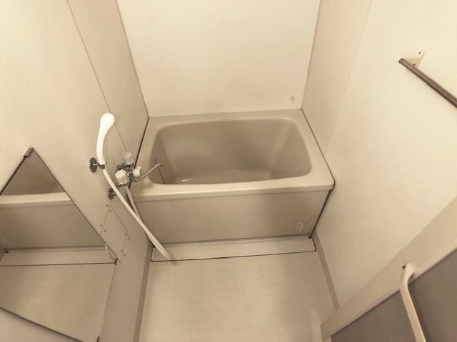 バス・シャワールーム　浴室