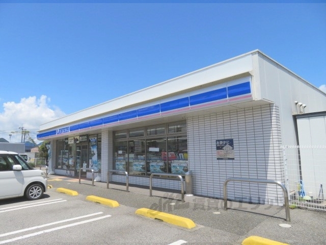 【丹波市柏原町南多田のアパートのコンビニ】