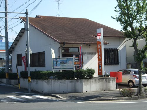 【名古屋市名東区宝が丘のマンションの郵便局】