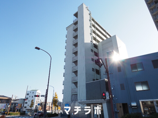 名古屋市千種区青柳町のマンションの建物外観