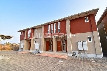 志布志市有明町野井倉のアパートの建物外観