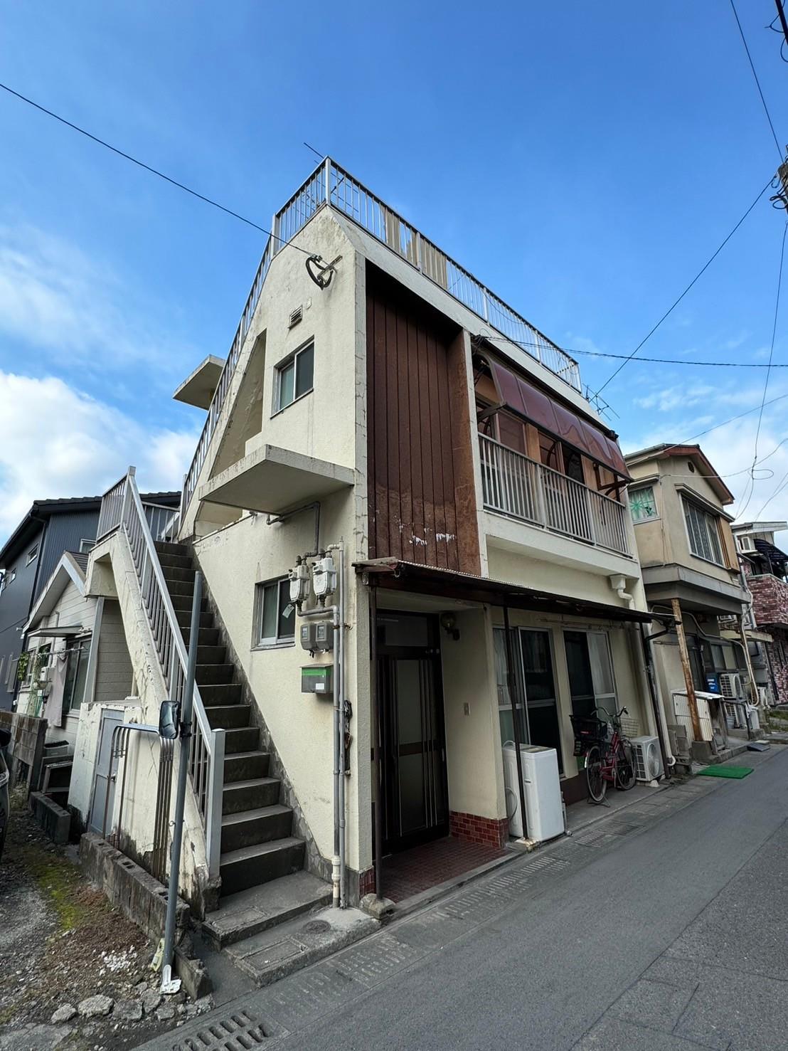 【平川ビルの建物外観】