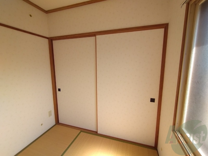 収納　収納がありました。お洋服や荷物はここへ！