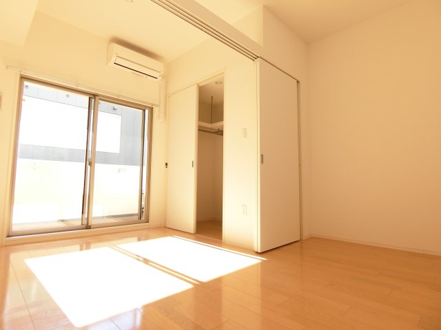 居室・リビング　詳細は、RISUMO江坂本店→06-6155-7137まで♪