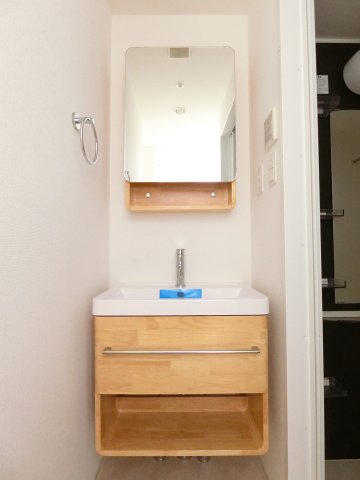 洗面設備　詳細は、RISUMO江坂本店→06-6155-7137まで♪