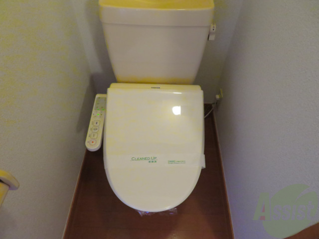 トイレ　トイレには、ウォシュレットが付いているのはいいですね。
